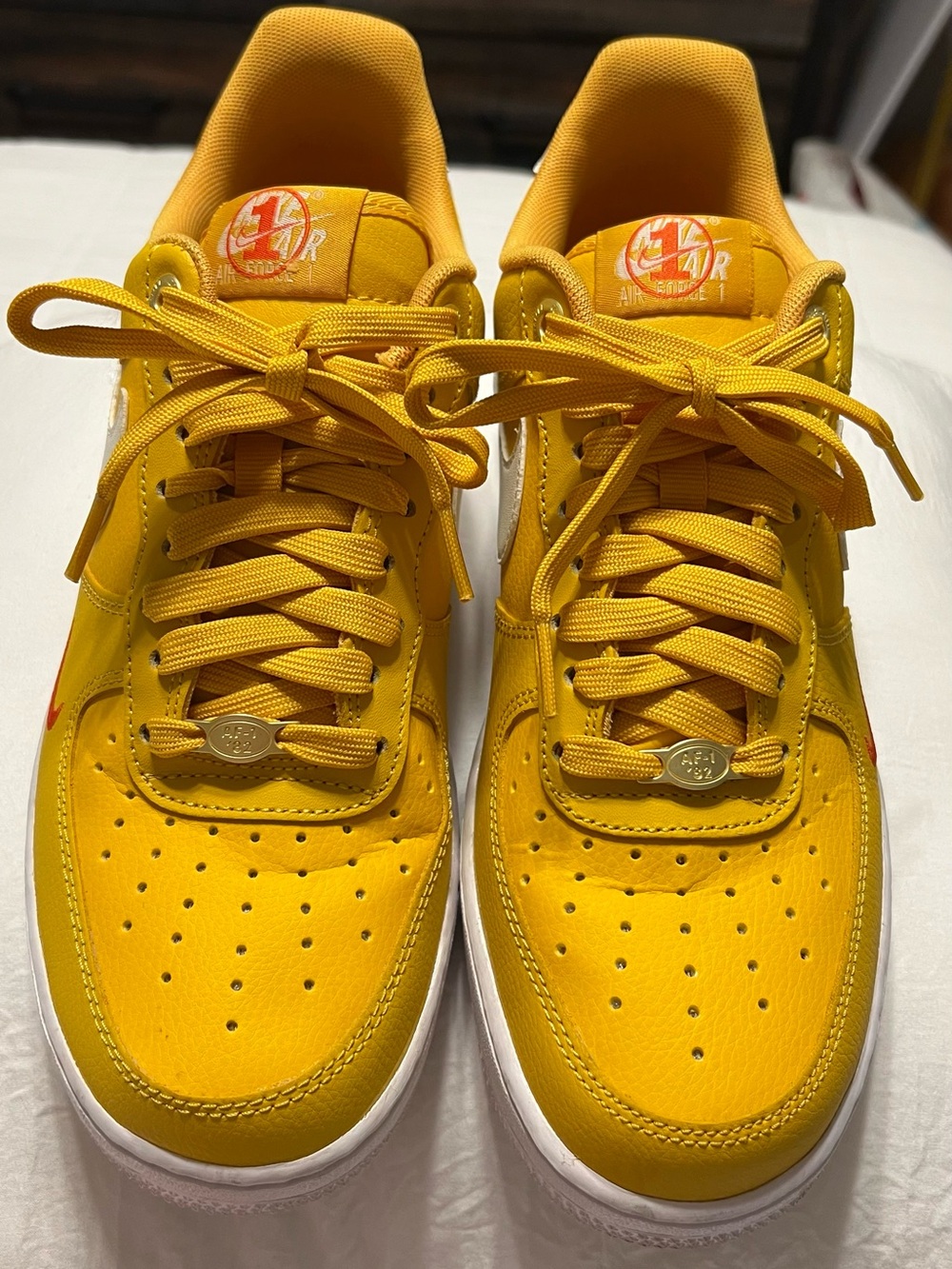 Nike Air Force 1 '07 SE '40th Anniversary - Yellow Ochre | Women's size 9.5